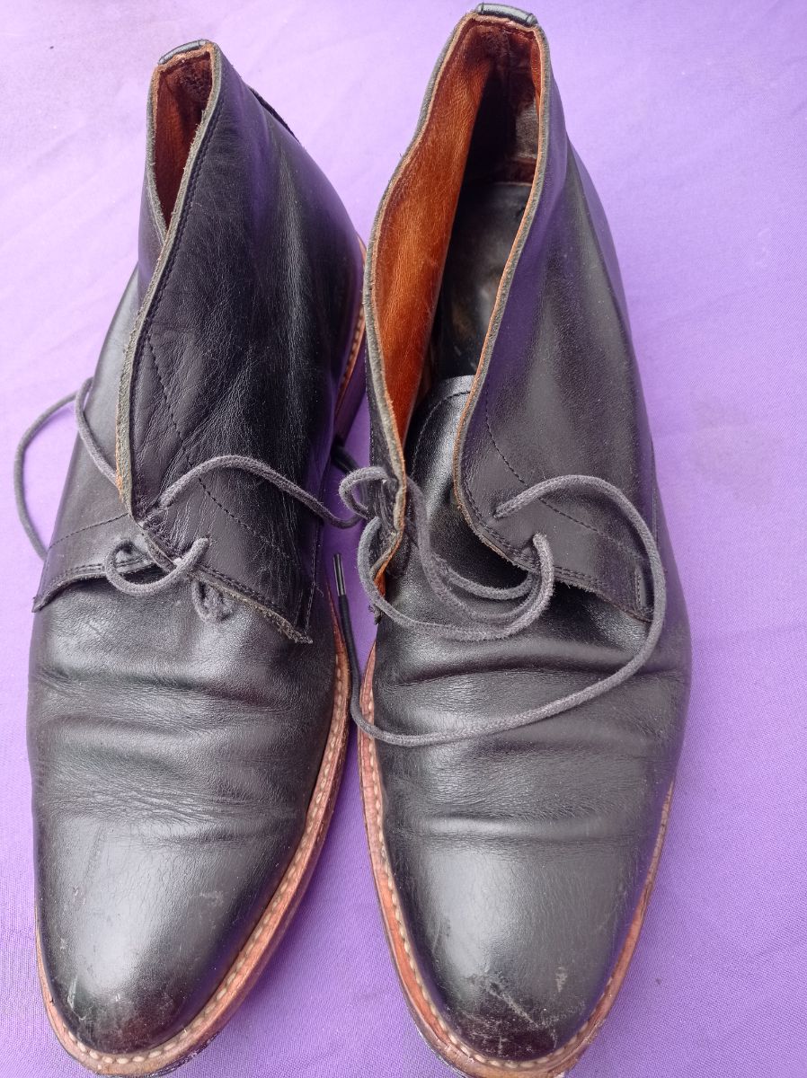 Botas de cuero color negro para hombres num 42